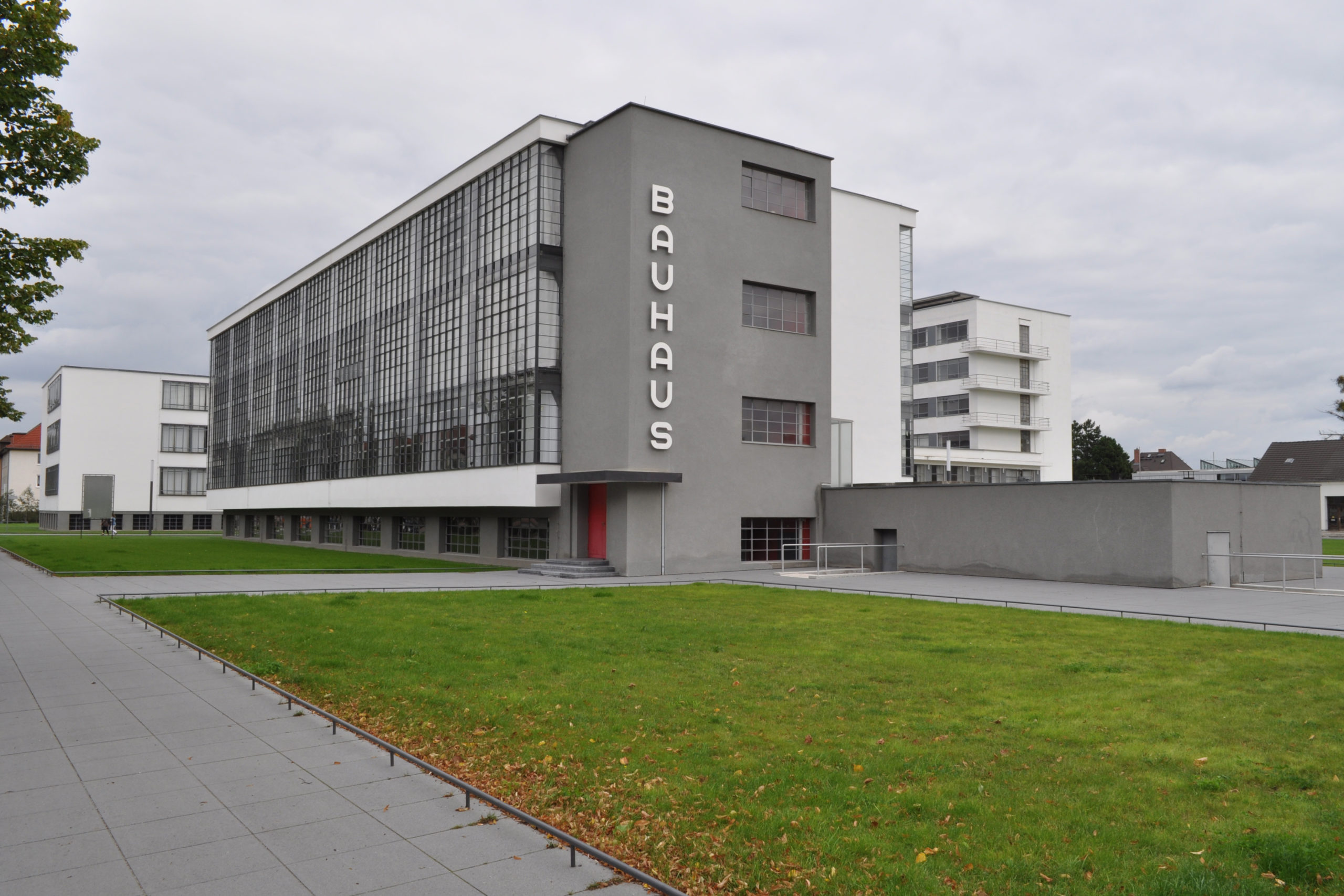 Read more about the article Dessau, Bauhausgebäude