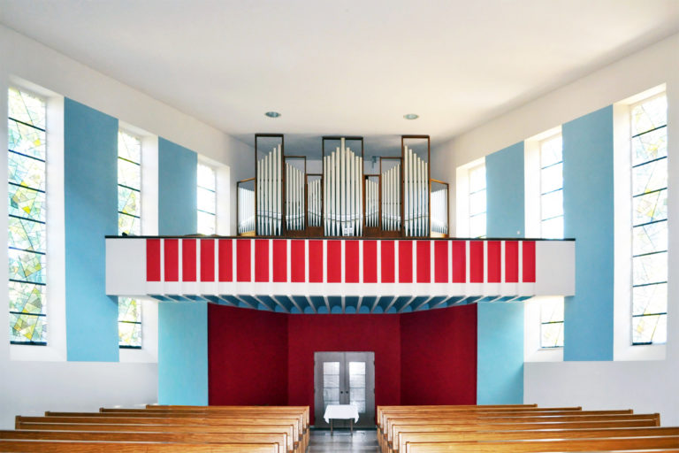 Halle, Kirche zur Heiligsten Dreieinigkeit, Ansicht Orgel nach Restaurierung