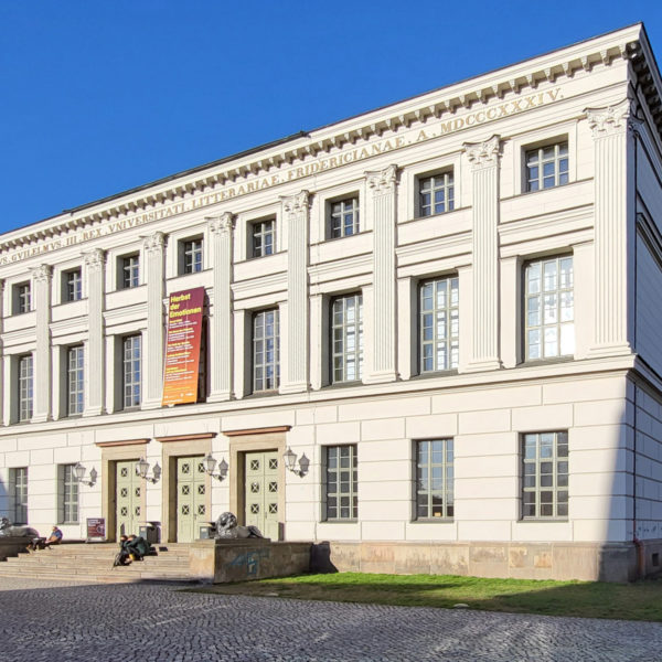 Halle, Martin-Luther-Universität, Löwengebäude, Fassadenansicht nach Restaurierung