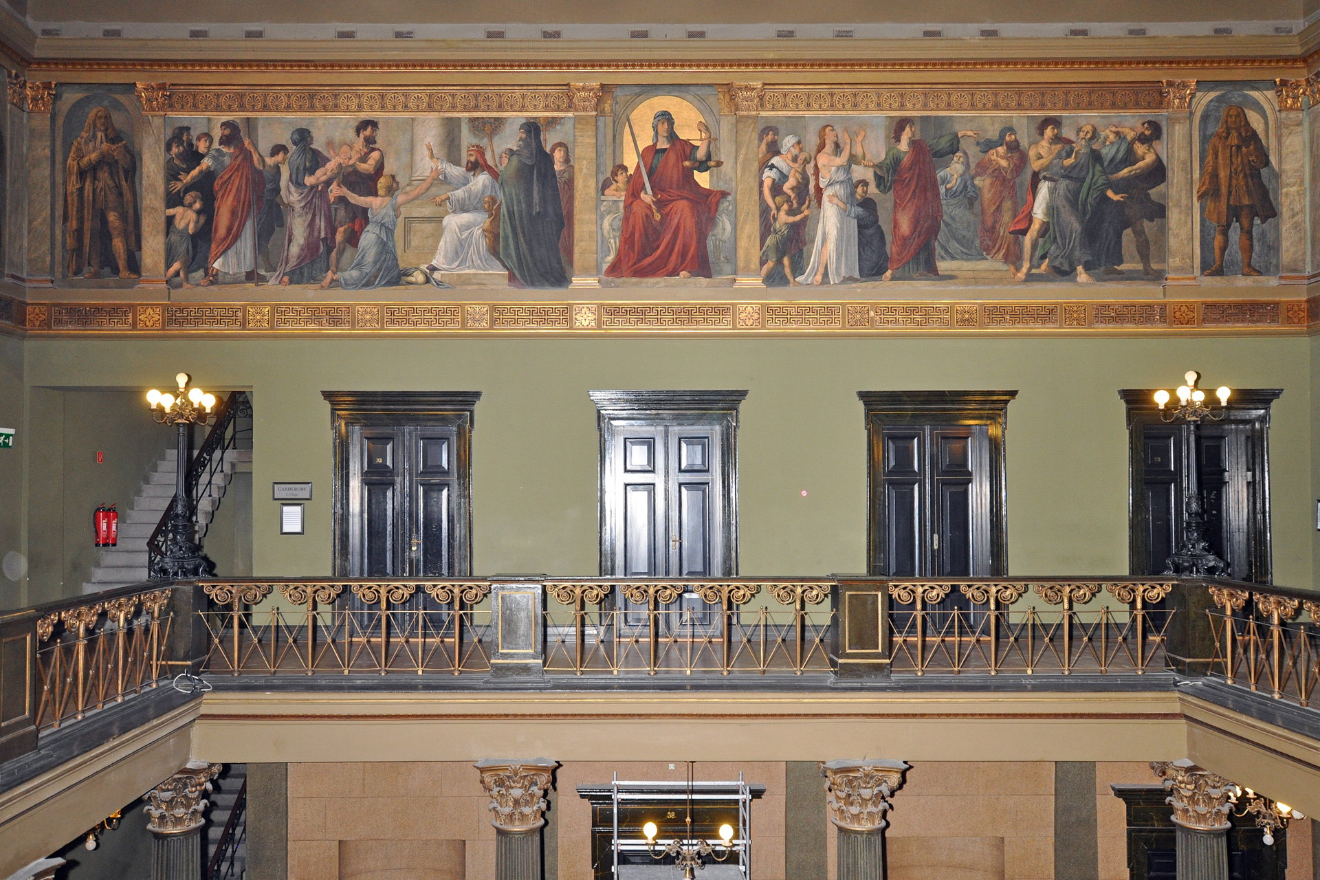 Halle, Martin-Luther-Universität, Löwengebäude, Treppenhaus nach Restaurierung